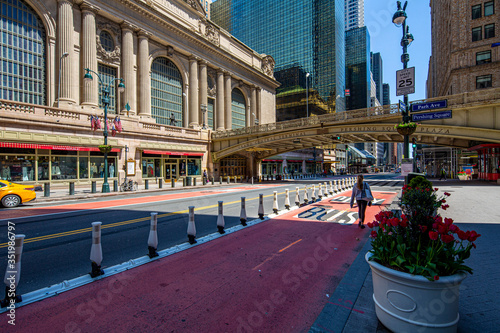 Obraz na płótnie New York City - May 10, 2020: Historic Grand Central Terminal as seen from the street on May 10, 2020 w salonie