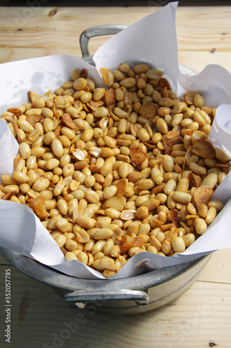 Wallpaper Mural Macro shot of 'kacang bawang' an Indonesian snack that made of fryed peanuts with garlic  Torontodigital.ca