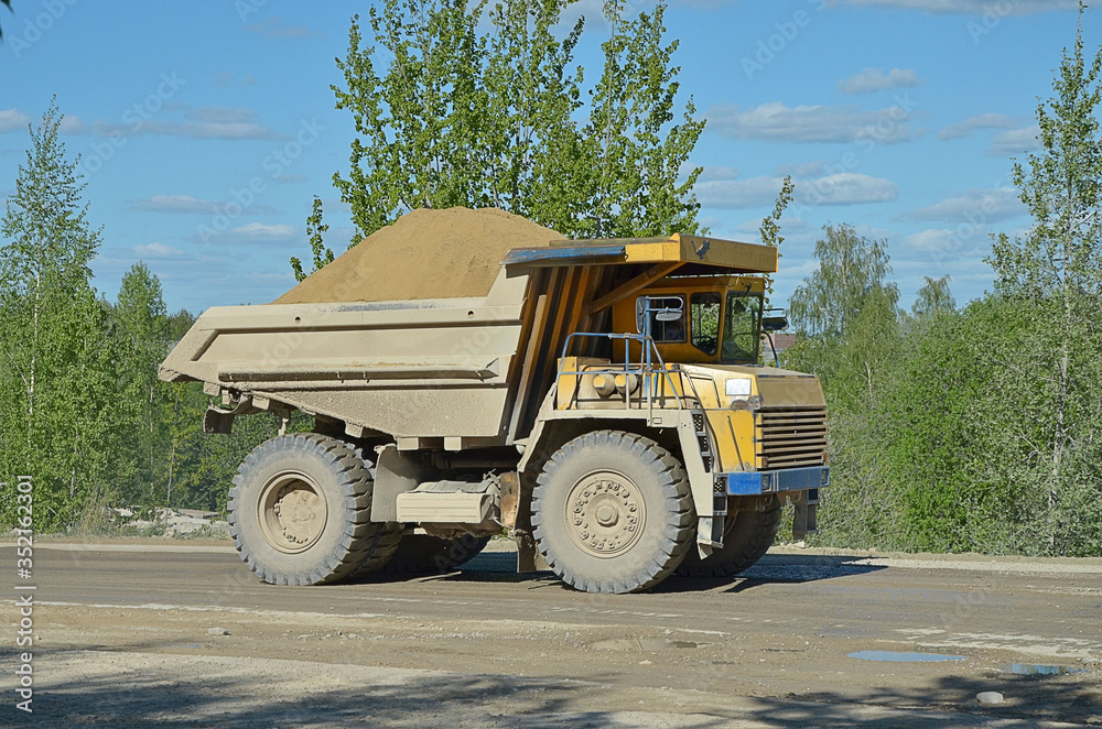 mining truck carries a full body of sand
mining truck carries a full body of sand