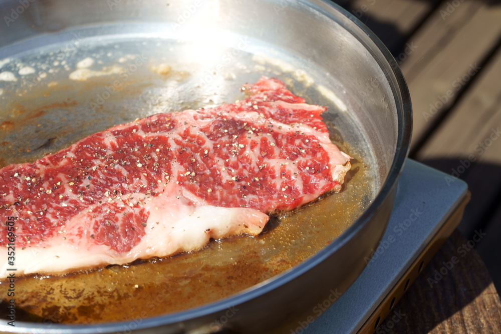Baking sirloin steaks for camping meals