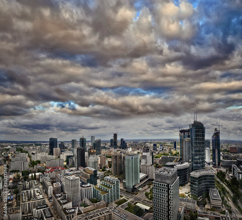 Fototapeta premium view of Warsaw on a beautiful day
