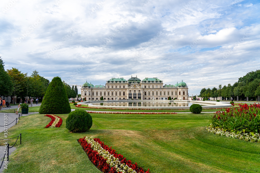 Obraz premium Belvedere Palace in Vienna Wien, Austria.
