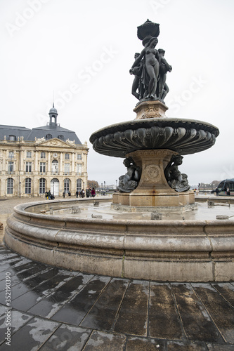 La fontaine de la place de la Bourse à Bordeaux