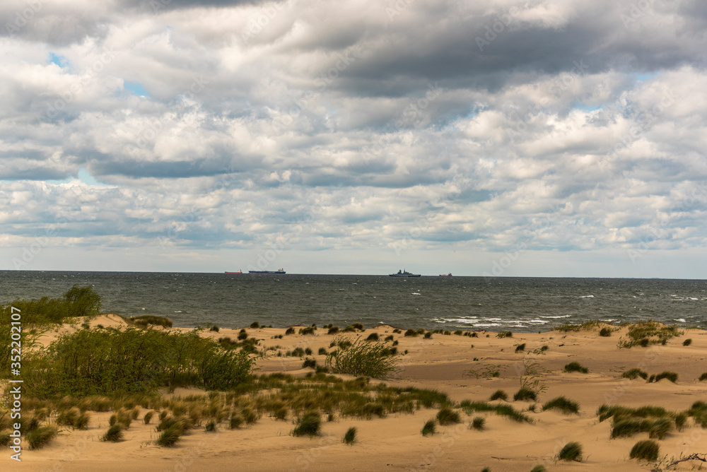 Fototapeta premium clouds over the sea