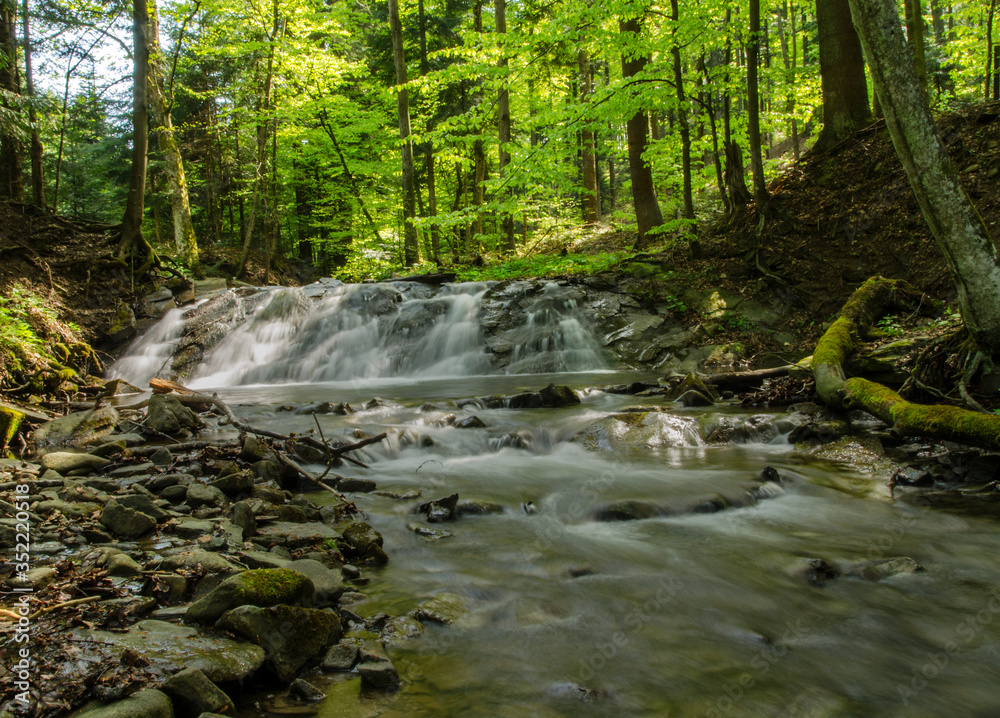 Wodospad na potoku Olchowaty - Bieszczady 