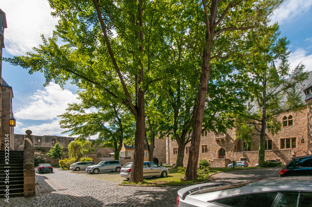 alzey, schloss mit schlosshof