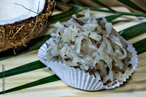 Coconut candy