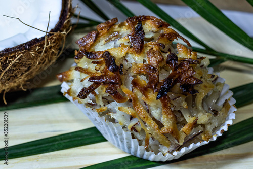 Coconut candy