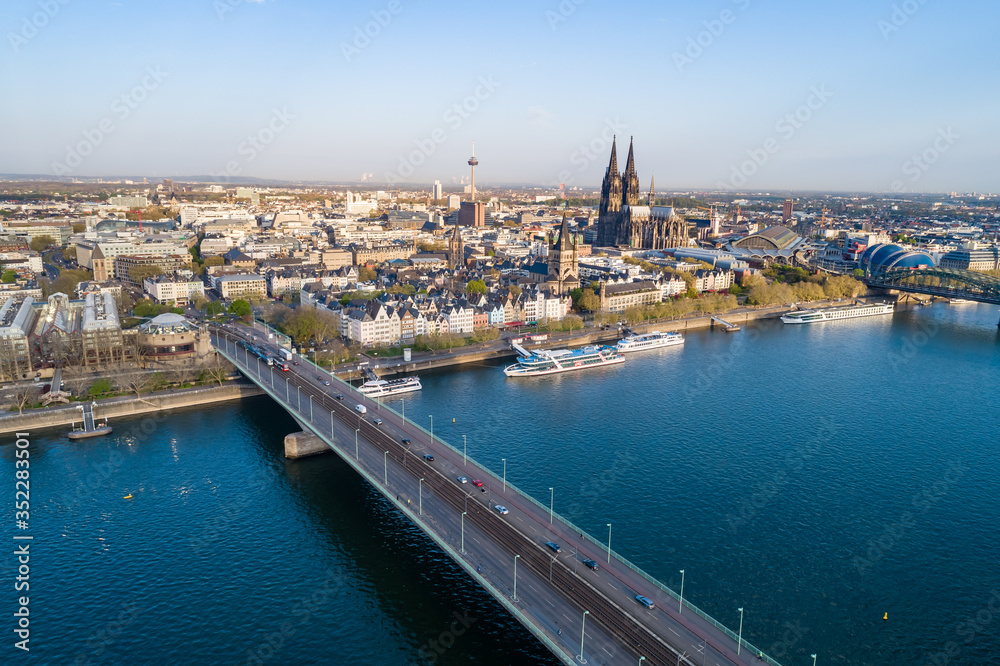 Fototapeta premium Aerial View Cologne Köln Rhein Panorama
