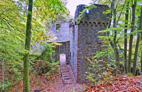 Ruine Rodenstein im Odenwald photo