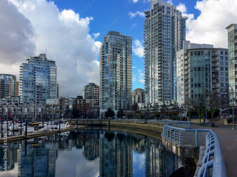Fototapeta premium Victoria harbor skyline