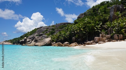 tropical seychelles island © chriss73