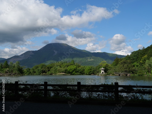 Canvas Print Mt.Ibuki and Mishimaike in Shiga Prefecture