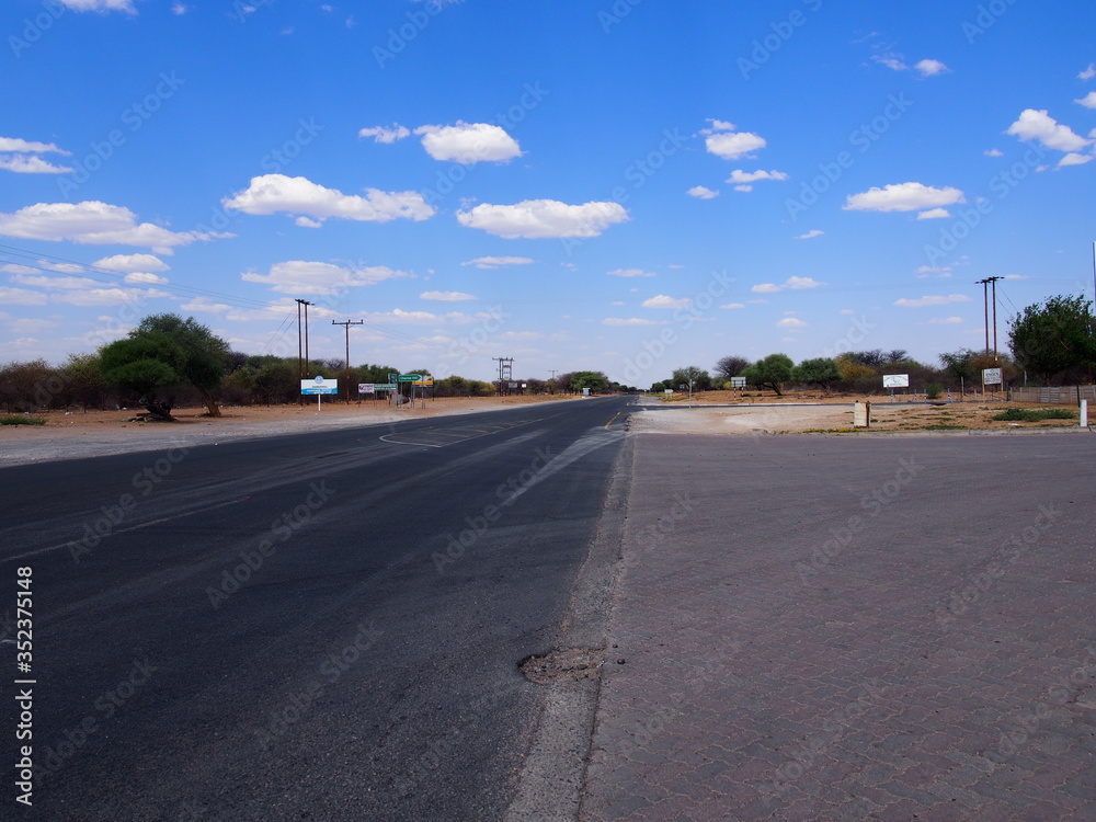 Fototapeta premium A view on the way to the border with Namibia, Botswana