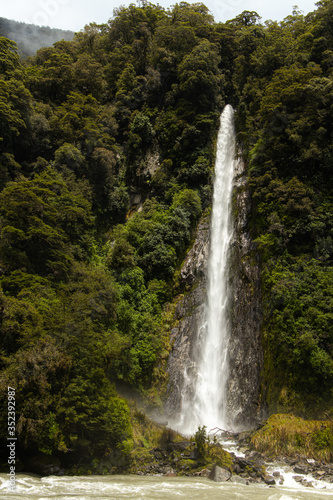 New Zealand Waterfall © Kendall