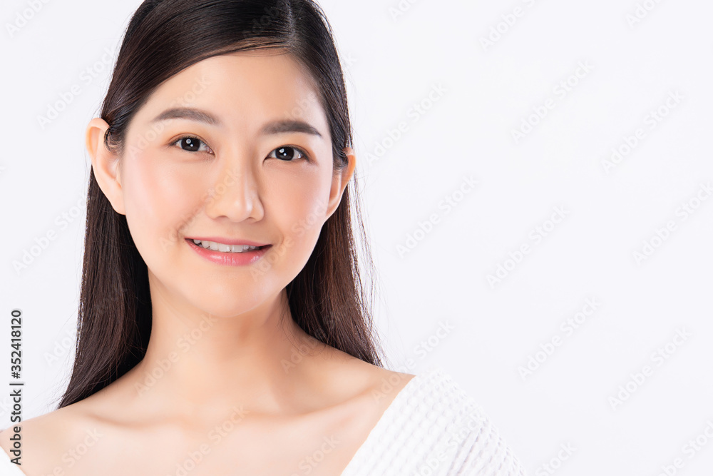 close up Beauty Woman face Portrait, Beautiful Young Asian Woman with Clean Fresh Healthy Skin, Facial treatment. Cosmetology, beauty and spa, isolated on white background close up Beauty Woman face Portrait, Beautiful Young Asian Woman with Clean Fresh Healthy Skin, Facial treatment. Cosmetology, beauty and spa, isolated on white background
