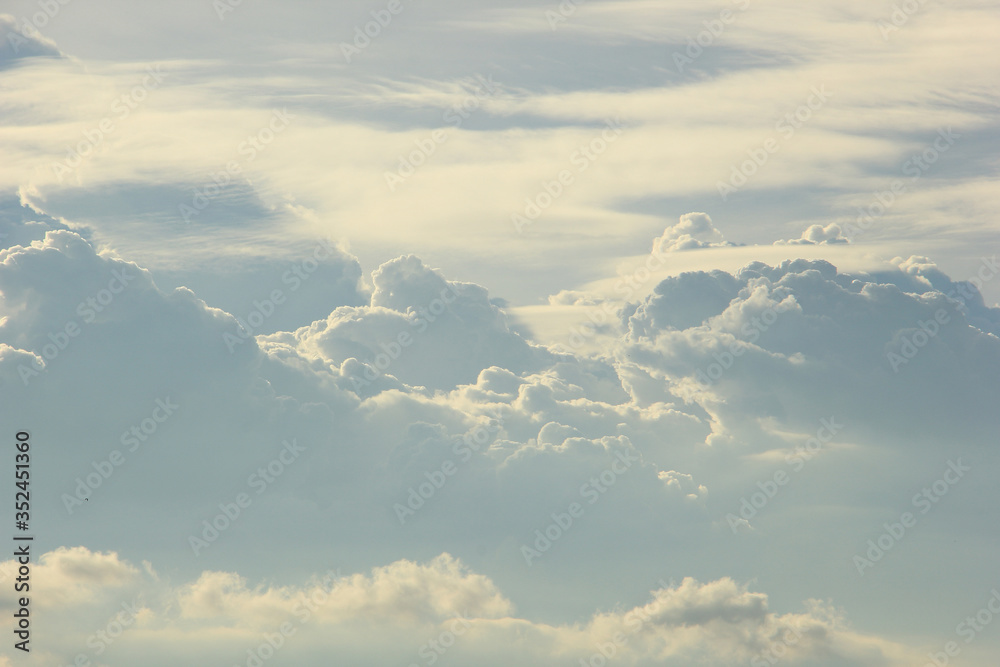 Fototapeta premium Cumulonimbus cloud with sky and sun light background