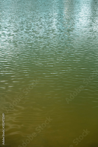 Mouvement d'eau en surface