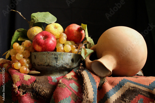 still life with apples