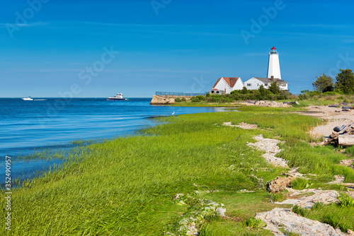 Fototapeta Naklejka Na Ścianę i Meble -  Lynde Point Lighthouse, Old Saybrook, Connecticut, USA