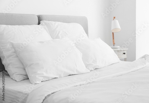 Big comfortable bed with cl...