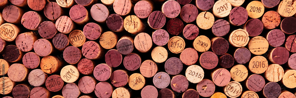 Fotografie Wine corks panorama, shot from the top