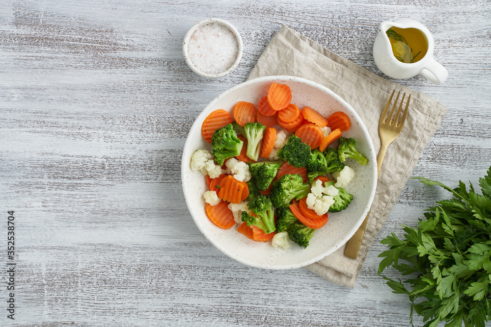 Mix of boiled vegetables. Broccoli, carrots, cauliflower. Steamed vegetables Mix of boiled vegetables. Broccoli, carrots, cauliflower. Steamed vegetables