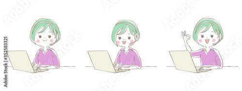 ノートパソコンとヘッドセットでテレワークする若い女性