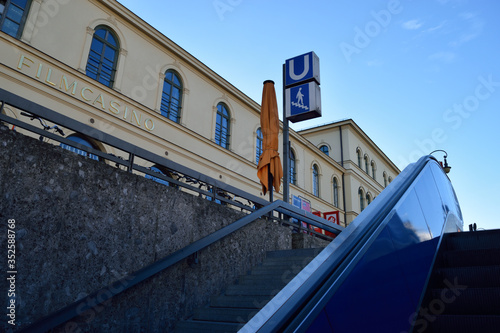 Rolltreppe Odeonsplatz München