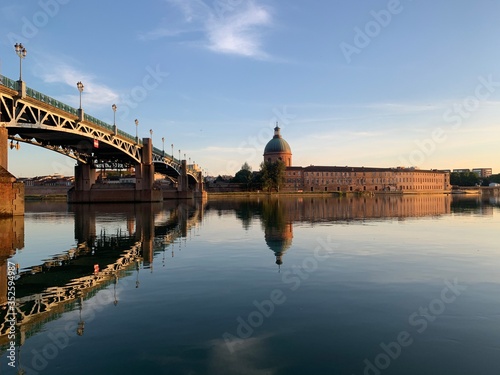 Toulouse Reflection