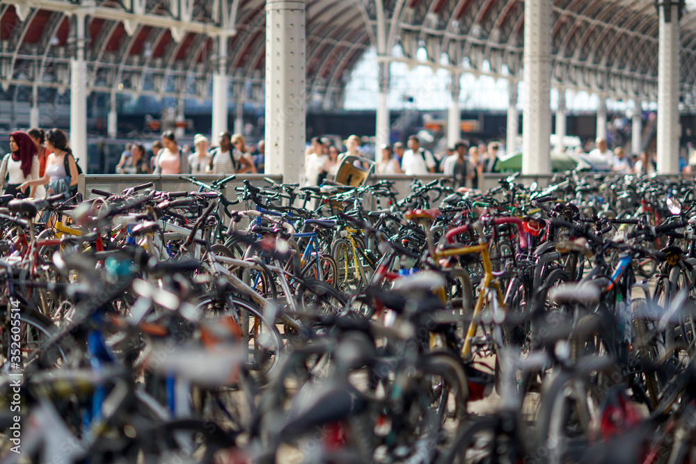 Obraz premium Bikes in the train station