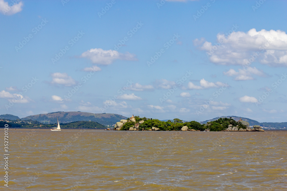 Ilha das Pedras Brancas Island and Guaiba lake