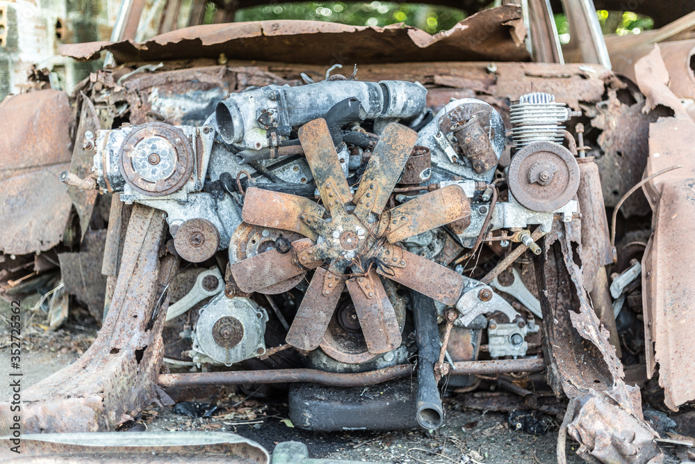 burned and oxidized cars