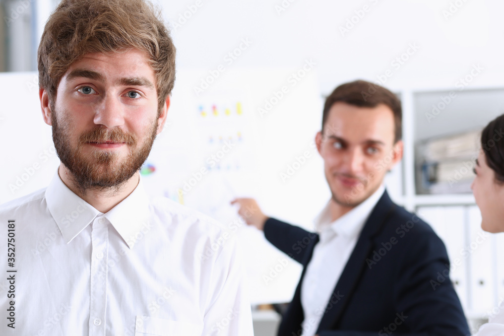 Training the employee with the help of third-party hired lecturers to help solve problems and responsibilities Training the employee with the help of third-party hired lecturers to help solve problems and responsibilities