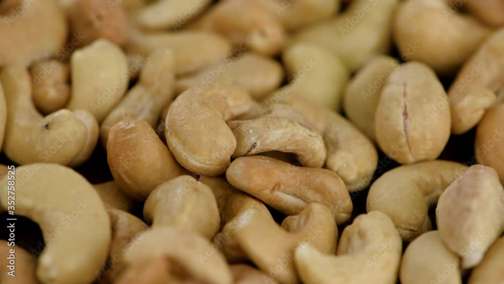 Rotating Cashew Nuts (seamless loopable 4K) Rotating Cashew Nuts (seamless loopable 4K)