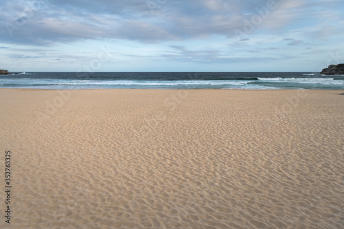Bondi Beach closed after crowds ignore virus warnings  Bondi Beach Australia