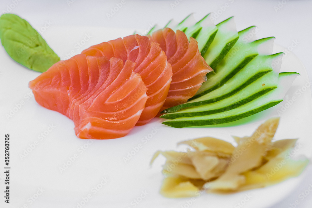 sashimi de salmão