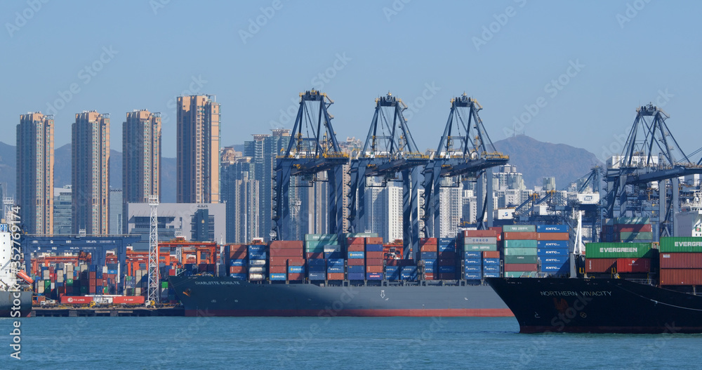 Naklejka premium Kwai Tsing Container Terminals in Hong Kong