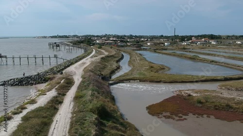 Yves (Charente maritime - France) - Les Boucholeurs - Vue aérienne des parcs à huites