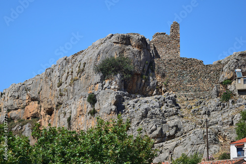 Castle rock at Chora, Samothraki island, Greece, Aegean sea. Ruins of the medieval Genoese castle of Gattiluzzi family in Chora © Constantin