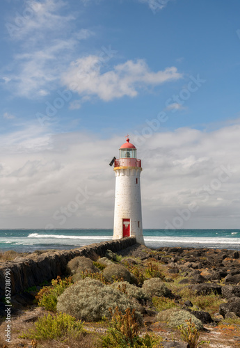 Port Fairy Lighthouse, built in 1859 is a magnificent red and white sentinel that stands on the easternmost tip of Griffiths Island