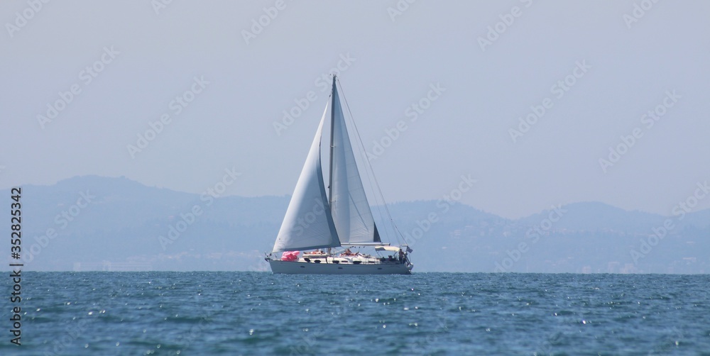 Fototapeta premium sailboat on the sea