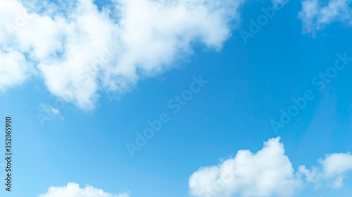Wallpaper Mural 青空・雲 Torontodigital.ca