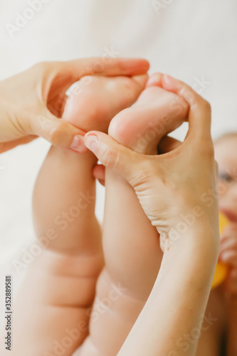 Children s professional massage. Elements of a child s massage. Massage for newborn. Baby massage for kids