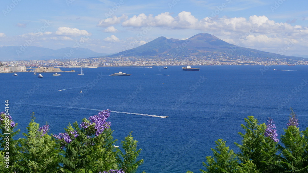 Golf von Neapel und Blick auf den Vesuv