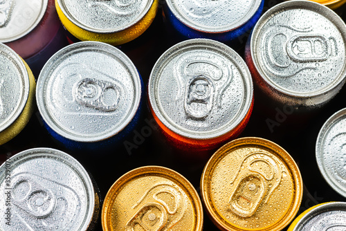 Φωτογραφία Group of aluminium cans, cold drink. Top view.