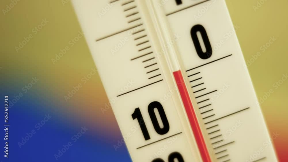 quick cooling, the thermometer drops from a temperature of 0 to - 13 degrees quick cooling, the thermometer drops from a temperature of 0 to - 13 degrees