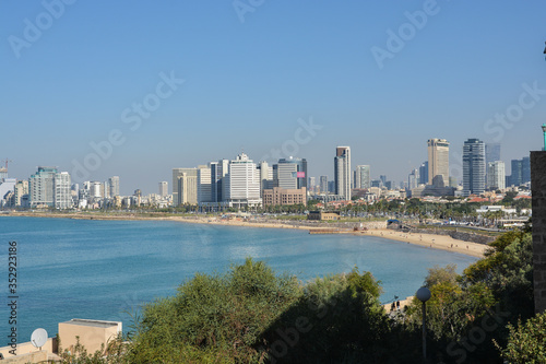Embankment Tel Aviv. © sergunt