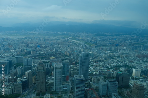 Cityscape of Taipei © niramon