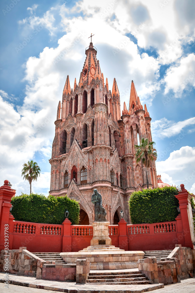 Fototapeta premium Katedra San Miguel de Allende, Guanajuato, Meksyk